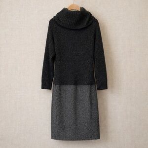 WEEKEND BY MAX MARA Sweater Dress Wool Blend Turtleneck Long Sleeve Midi Knit